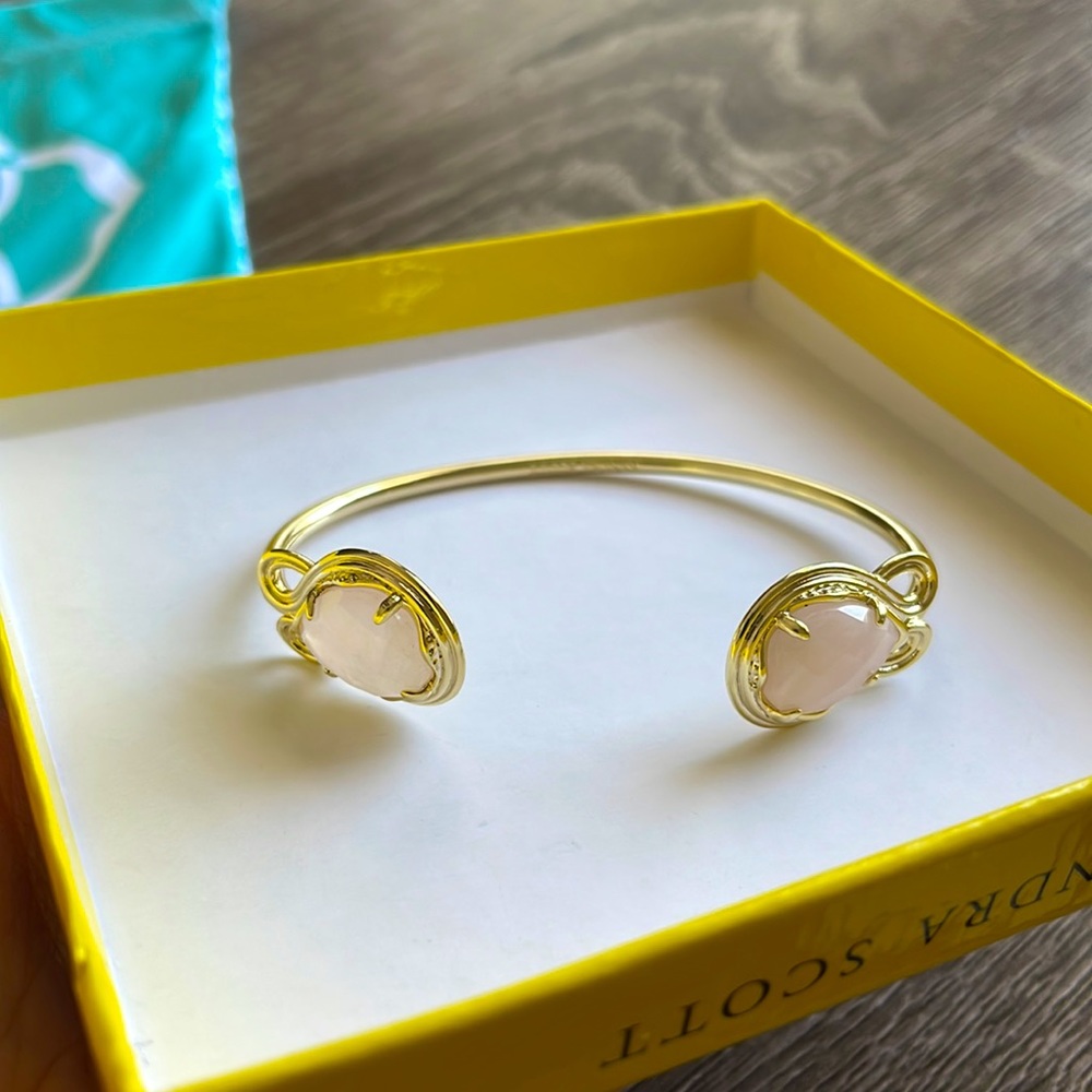 Kendra Scott Bracelet in White Pearl